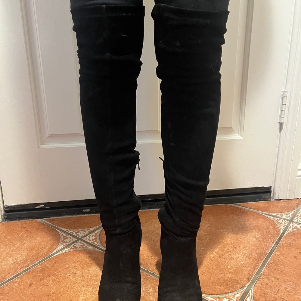 Elegant Black Over-the-Knee Boots